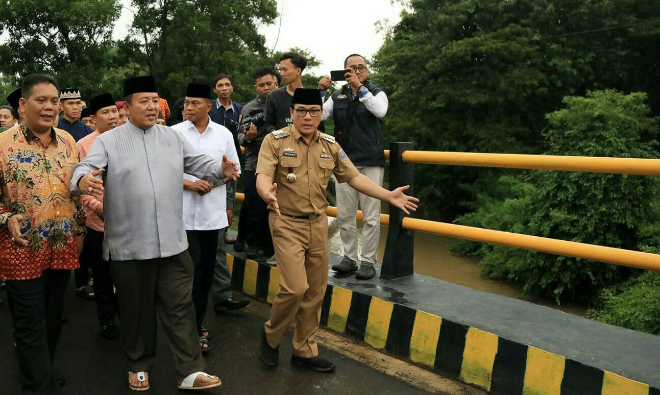 Gubernur Provinsi Lampung Arinal Djunaidi meresmikan Jembatan Way STKIP-PGRI yang menghubungkan Kota Metro, dan Kabupaten Lampung Timur || Foto: Adpim Pemprov Lampung