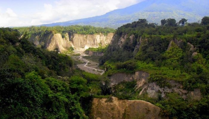 Ngarai Sianok Sumbar, Indahnya Pahatan Sang Pencipta