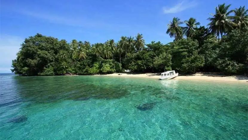 Taman Nasional Teluk Cendrawasih Papua (Photo traveloka) 5W1HINDONESIA.ID