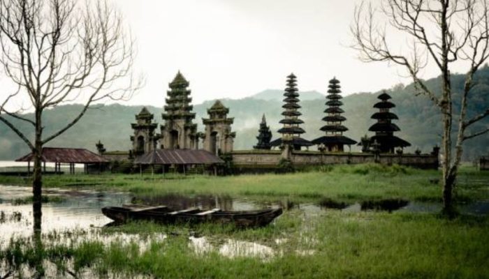 Danau Tamblingan Bali: Jam Buka, Rute, Harga Tiket Masuk & Daya Tariknya