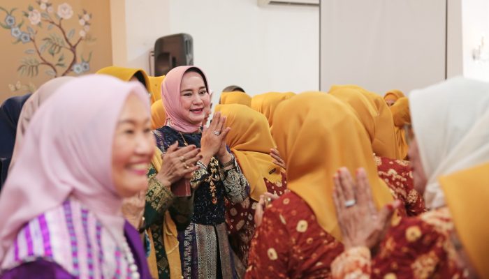 Ketua TP PKK Lampung Hadiri Milad dan Halal Bihalal Idul Fitri 1445 H Perkumpulan Wanita Palembang Sumatera Selatan