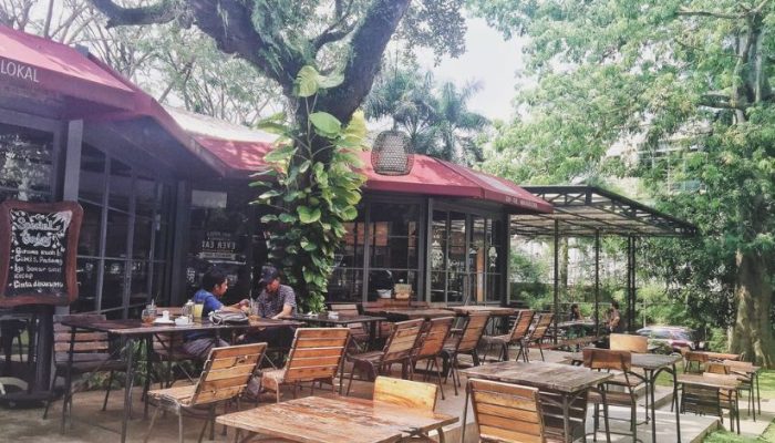 Daftar Kafe Outdoor Paling Instagramable