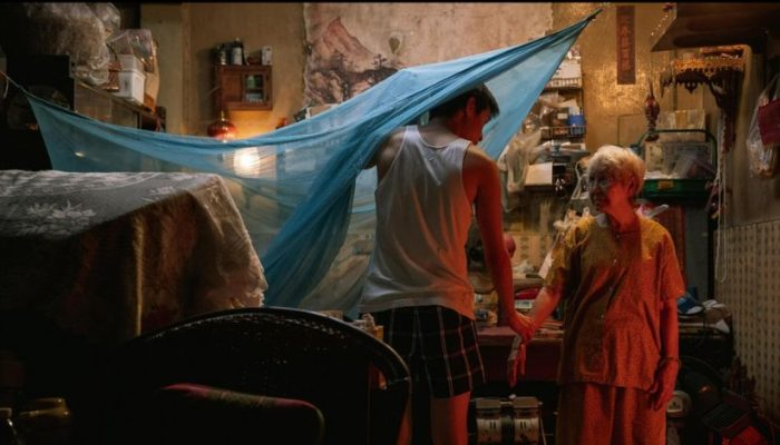 Sinopsis Film How to Make Millions Before Grandma Dies (Lahn Mah)