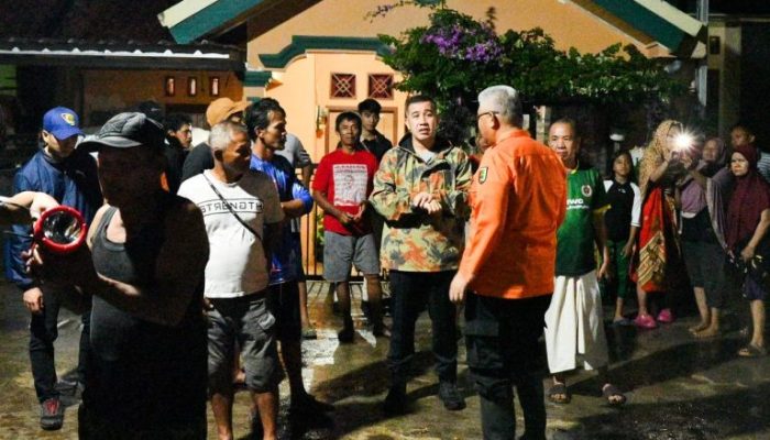 Bupati Pesawaran Tinjau Banjir dan Longsor di Sukajaya Lempasing, Tekankan Hal Ini