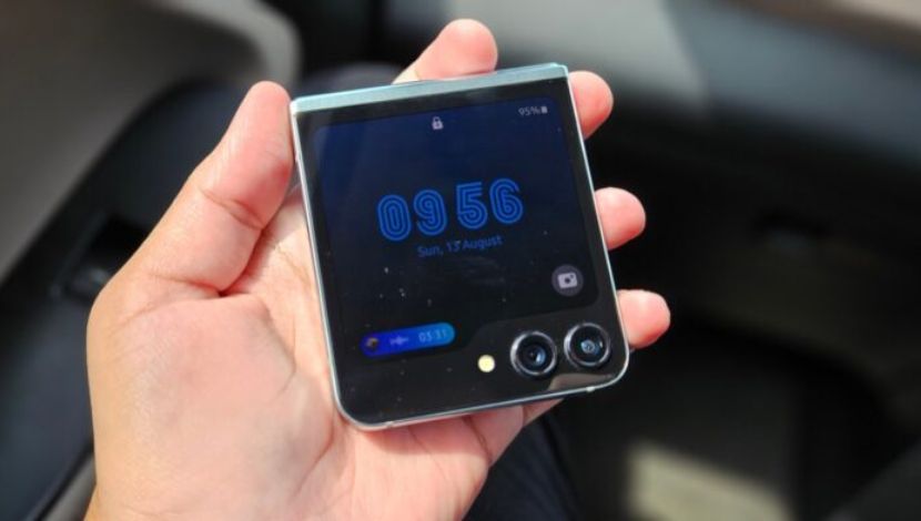 Samsung Galaxy Z Flip FE (Photo The Mobile Indian) 5W1HINDONESIA.ID