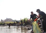 Peringati Hari Lingkungan Hidup, PLN Ajak Mahasiswa Gelar Aksi Bersih Pantai di Lampung