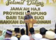 Pj Gubernur Samsudin Sambut Kedatangan Jemaah Haji Kloter Pertama di Asrama Haji Provinsi Lampung