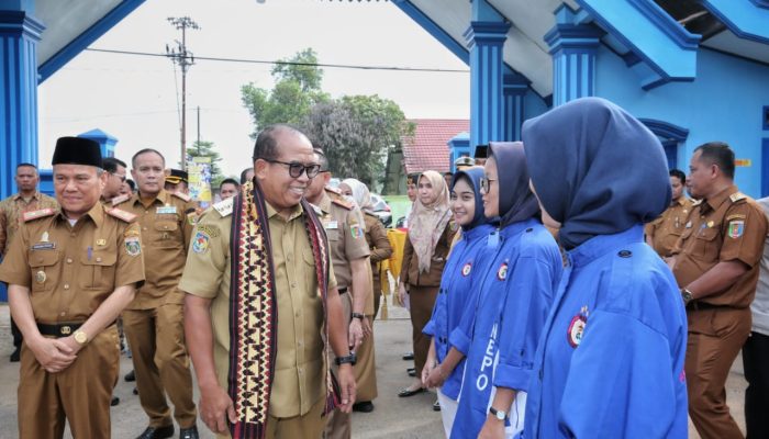 Pj Gubernur Samsudin Tinjau Pelaksanaan PPDB Sejumlah Sekolah di Lampung Tengah