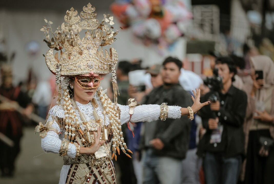 Suasana kemeriahan acara Festival Krakatau ke-33 Tahun 2024, di Lapangan Korpri Kantor Gubernur, Bandar Lampung || Foto: Adpim Pemprov Lampung