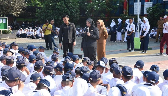 Wali Kota Bandar Lampung Tinjau MPLS 2024: Eva Dwiana Tekankan Pentingnya Pendidikan dan Adaptasi Siswa