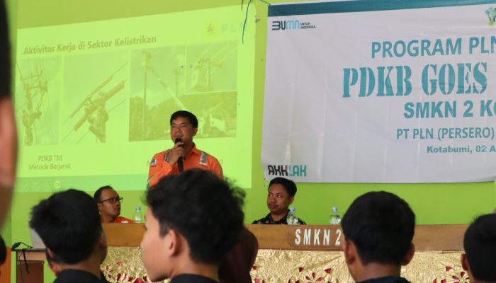 Sambut Hari Kemerdekaan, PLN Beri Edukasi Siswa SMK Kotabumi