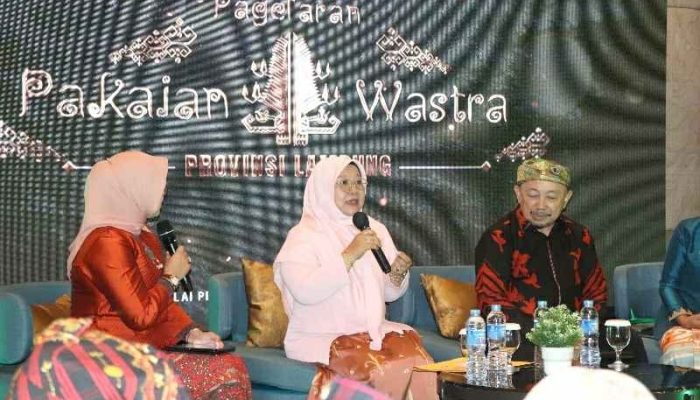 Penjabat Ketua Dekranasda Provinsi Lampung Hadiri Pameran Wastra di Hotel Santika Bandar Lampung