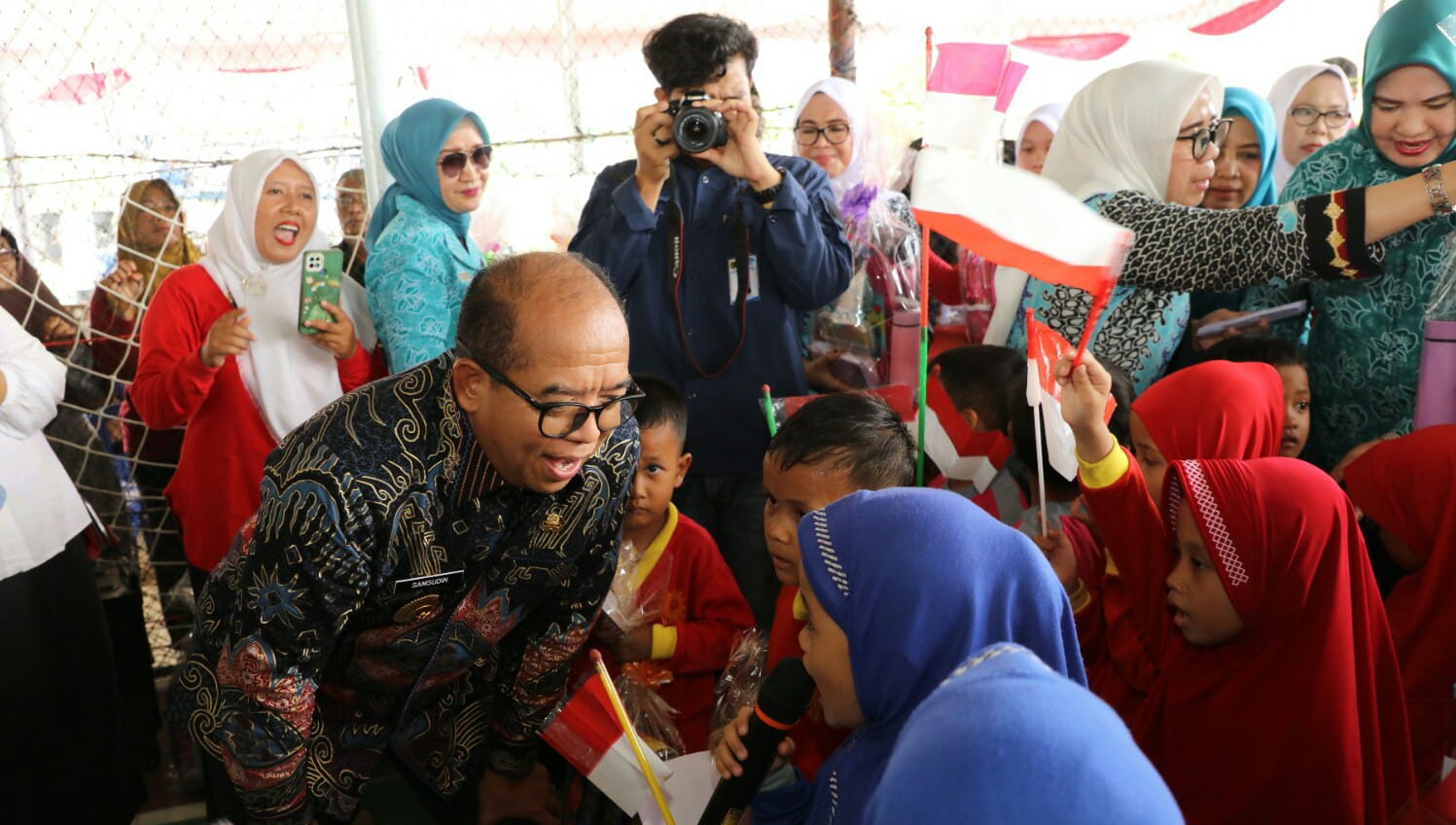 Pj. Gubernur Lampung Samsudin bersama Pj. Ketua TP-PKK Provinsi Lampung Ibu Maidawati Samsudin meninjau penanggulangan stunting dan Posyandu di Desa Tegalgondo, Kecamatan Purbolinggo, Kabupaten Lampung Timur || Foto: Adpim Pemprov Lampung