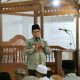 Pj. Gubernur Lampung Samsudin melaksanakan ibadah salat Jum'at bersama Masyarakst di Masjid Al Islah Kabupaten Tanggamus || Foto: Adpim Pemprov Lampung