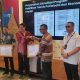 Pemprov Lampung melalui Badan Pengembangan Sumber Daya Manusia Daerah (BPSDMD) Provinsi Lampung, menerima penghargaan Sertifikat Akreditasi A untuk Program Pelatihan Teknis Parekraf || Foto: Dinas Kominfotik Provinsi Lampung