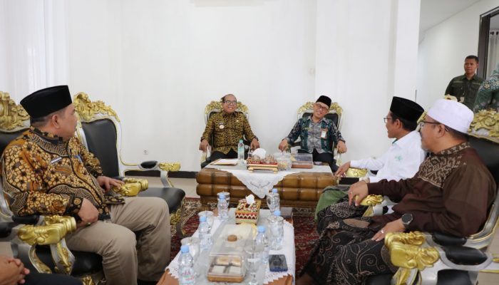 Pj Gubernur Samsudin Terima Kunjungan Silaturahmi Kakanwil Kemenag Lampung dan Jajaran