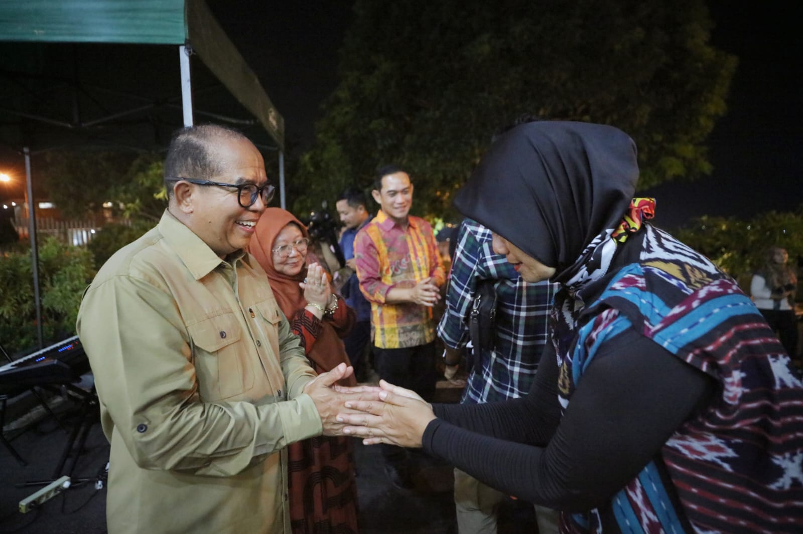 Pj. Gubernur Lampung Samsudin menggelar Acara Ramah Tamah bersama Alumnus Program Pendidikan Singkat Angkatan (PPSA) 24 Lemhanas RI dan Rombongan Universitas Indonesia, yang berlangsung di Mahan Agung, Bandar Lampung || Foto: Adpim Pemprov Lampung