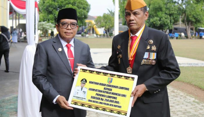 Pj Gubernur Lampung Jadi Inspektur Upacara Peringatan Hari Pahlawan ke-79 Tahun 2024