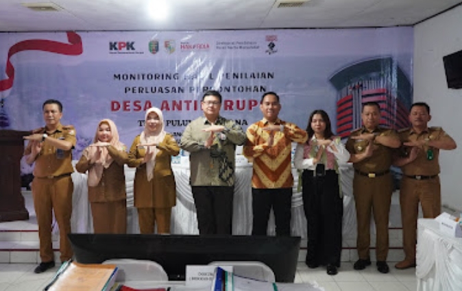 KPK Republik Indonesia melalui Tim Monitoring Hasil Penilaian Perluasan Percontohan Desa Antikorupsi melakukan kunjungan ke Tiyuh Pulung Kencana, Kecamatan Tulangbawang Tengah, Kabupaten Tulangbawang Barat || Foto: Dinas Kominfotik Provinsi Lampung