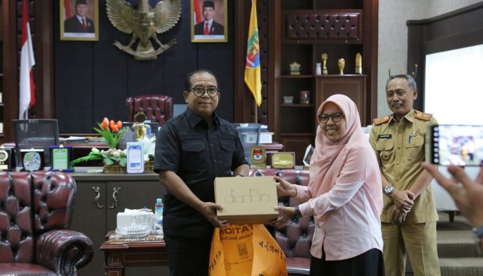 Pj Gubernur Lampung Terima Kunjungan Silaturahmi Selviana Larasati Pemenang Gelar Teknologi Tepat Guna Nusantara  XXV Tahun 2024