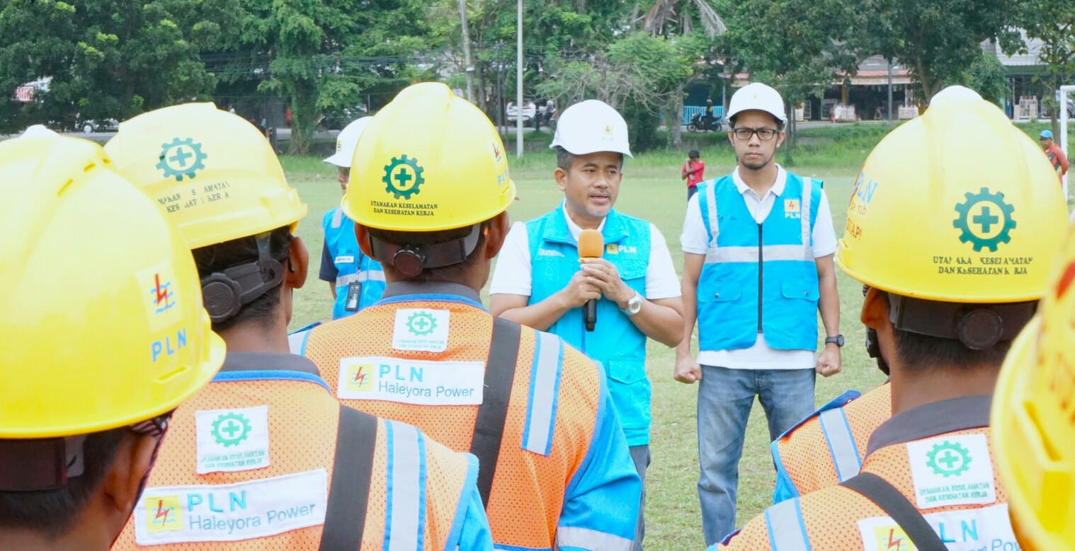 General Manager PLN UID Lampung, Muhammad Joharifin menyampaikan pengarahan saat briefing personel Pemeliharaan Gabungan pada Sabtu (7/12/2024) || Foto: PLN