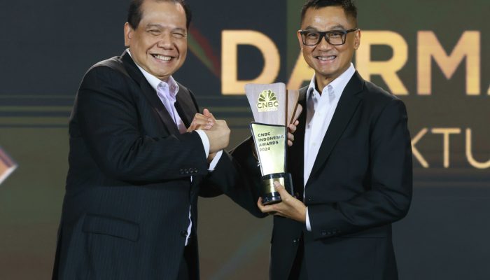 Hattrick! Dirut PLN Darmawan Prasodjo Kembali Dinobatkan Jadi CEO Of The Year 2024