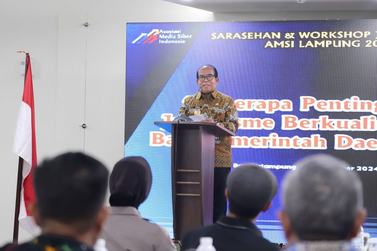 Penjabat (Pj) Gubernur Lampung, Samsudin, membuka kegiatan Sarasehan dan Workshop Asosiasi Media Siber Indonesia (AMSI) || Foto: Dinas Kominfotik Provinsi Lampung