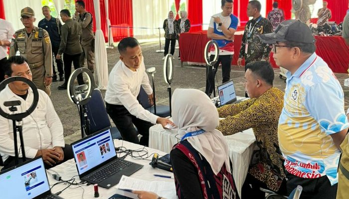 Pj Gubernur Samsudin Tinjau Pelaksanaan Tes Seleksi Kompetensi PPPK Pemprov Lampung Tahun 2024 di Pesawaran