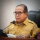 Pj. Gubernur Lampung, Samsudin, meminta para pengecer untuk segera menjual kembali gas LPG 3 Kg sambil menunggu aturan resmi dari pemerintah pusat terkait penertiban distribusi dan harga LPG || Foto: Dinas Kominfotik Provinsi Lampung