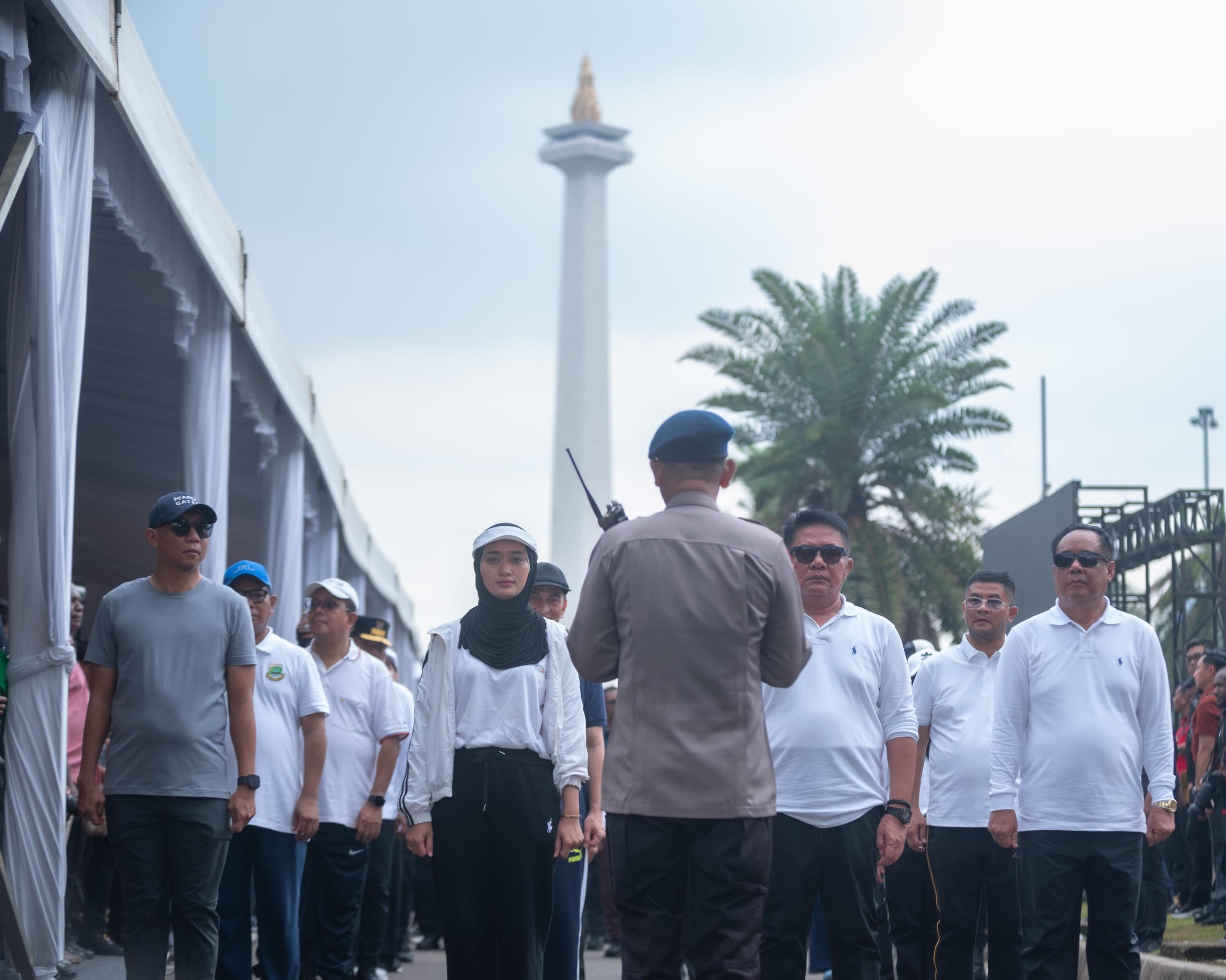 Gubernur Lampung Terpilih, Rahmat Mirzani Djausal dan Wakil Gubernur Terpilih, Jihan Nurlela mengikuti gladi kotor pelantikan, di halaman Monumen Nasional (Monas), Gambir, Jakarta Pusat || Foto: Dinas Kominfotik Provinsi Lampung