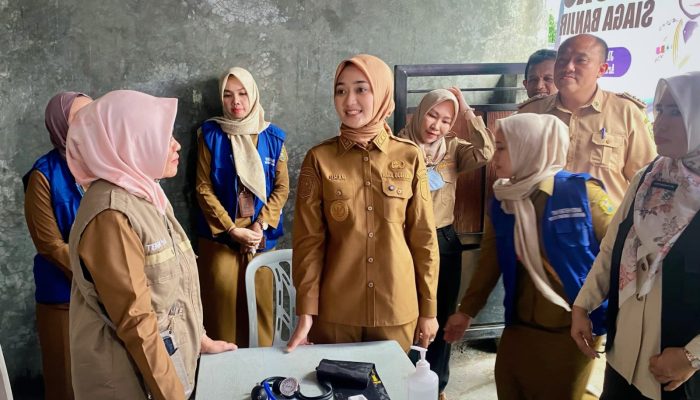 Pastikan Berjalan Optimal, Wagub Lampung Tinjau Posko Kesehatan dan Operasional Alat Berat di Lokasi Banjir