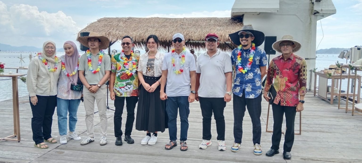 Kadis Pariwisata Pesawaran Bersama Gubernur Lampung Terpilih Hadiri Acara Panen Mutiara di Penangkaran The Hurun