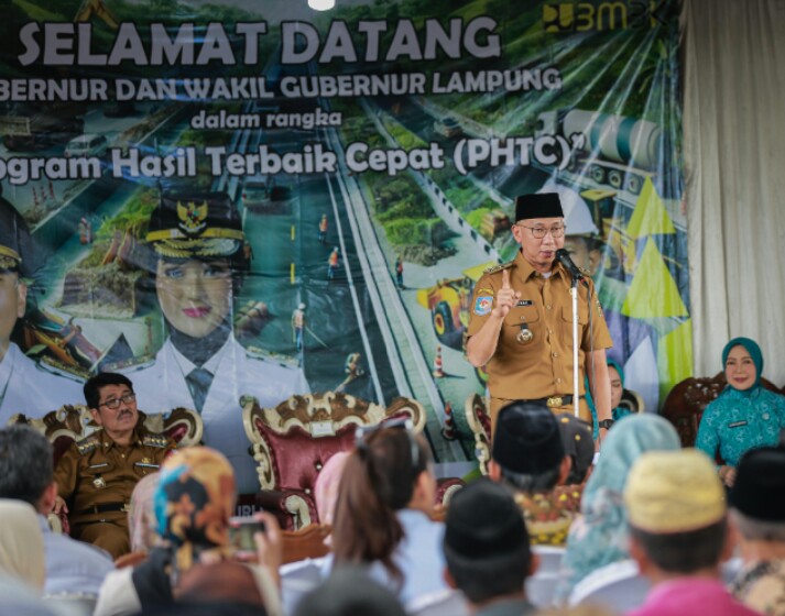 Mengawali kunkernya di Lampung Utara, Gubernur Mirza melakukan groundbreaking ruas jalan Kotabumi — Bandar Abung di Desa Surakarta Kecamatan Abung Timur || Foto: Dinas Kominfotik Provinsi Lampung
