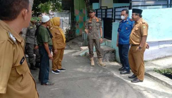 Satgas Tertibkan 24 Bangunan Ilegal Diatas Aliran Sungai dan Drainase