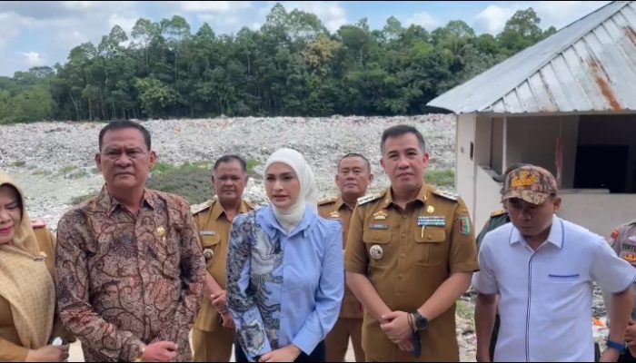 Wakil Ketua Komisi XII DPR RI Tinjau TPA Gedong Tataan