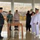 Bupati Pesawaran Dendi Ramadhona melantik Penjabat (Pj) Kepala Desa Khepong Jaya, Kecamatan Padang Cermin dan Pj Kepala Desa Sukaraja, Kecamatan Gedong Tataan