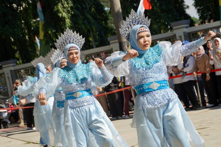 Peserta Lomba Senam Kreasi tampak antusias dalam rangka memperingati Hari Jadi Provinsi Lampung yang ke-61 tahun 2025 || Foto: Dinas Kominfotik Provinsi Lampung