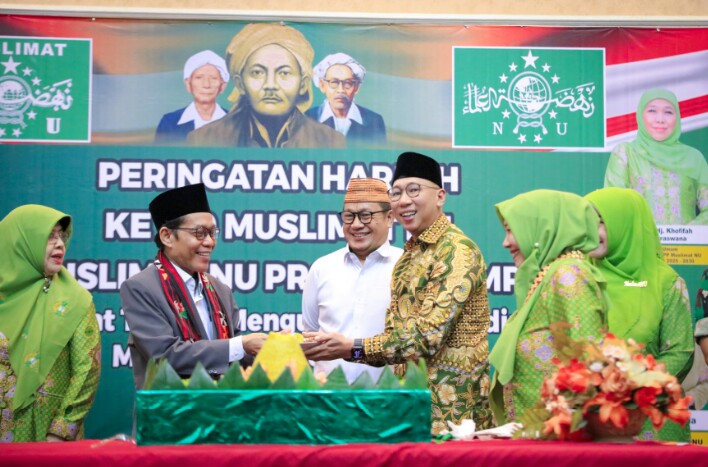 Gubernur Lampung Rahmat Mirzani Djausal saat menghadiri acara Peringatan Hari Lahir (Harlah) ke-79 Muslimat NU Provinsi Lampung yang berlangsung di Balai Keratun, Komplek Kantor Gubernur Lampung || Foto: Adpim Pemprov Lampung