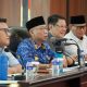 Gubernur Lampung Rahmat Mirzani Djausal saat menerima perwakilan petani dari beberapa kabupaten di Lampung yang melakukan aksi unjuk rasa di Ruang Abung Kantor Gubernur Lampung || Foto: Dinas Kominfotik Provinsi Lampung