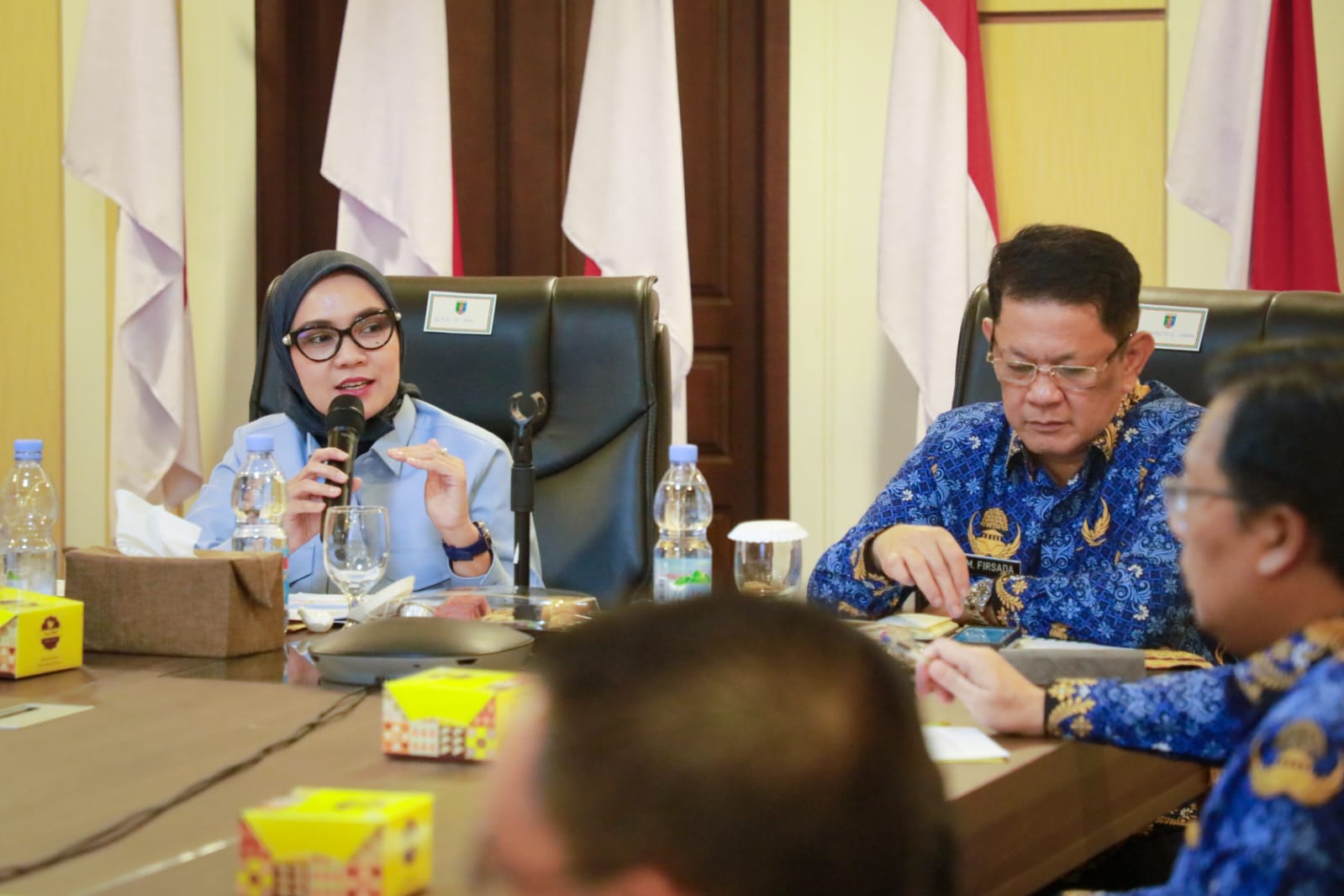 Rapat Tim Percepatan Penurunan Stunting (TPPS) Provinsi Lampung yang dipimpin Pj. Sekretaris Daerah Provinsi Lampung M. Firsada dan diikuti Ketua Tim Penggerak PKK Provinsi Lampung Ibu Purnama Wulan Sari Mirza || Foto: Adpim Pemprov Lampung