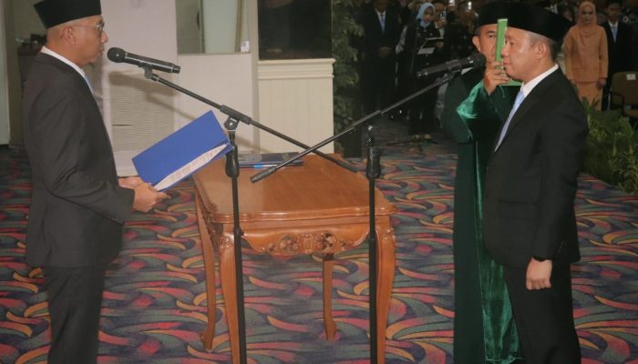 Gubernur Lampung Lantik Marindo Kurniawan Sebagai Sekdaprov Lampung