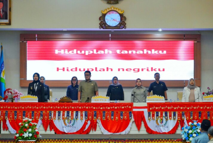 DPRD Provinsi Lampung menggelar rapat paripurna Pembicaraan Tingkat I, Jawaban Gubernur Lampung terhadap Pemandangan Umum dari fraksi-fraksi DPRD Provinsi Lampung terhadap Raperda Tentang Pertanggungjawaban Pelaksanaan APBD Provinsi Lampung Tahun Anggaran 2024 dan 2 (Dua) Raperda Prakarsa Pemerintah Provinsi Lampung || Foto: Dinas Kominfotik Provinsi Lampung