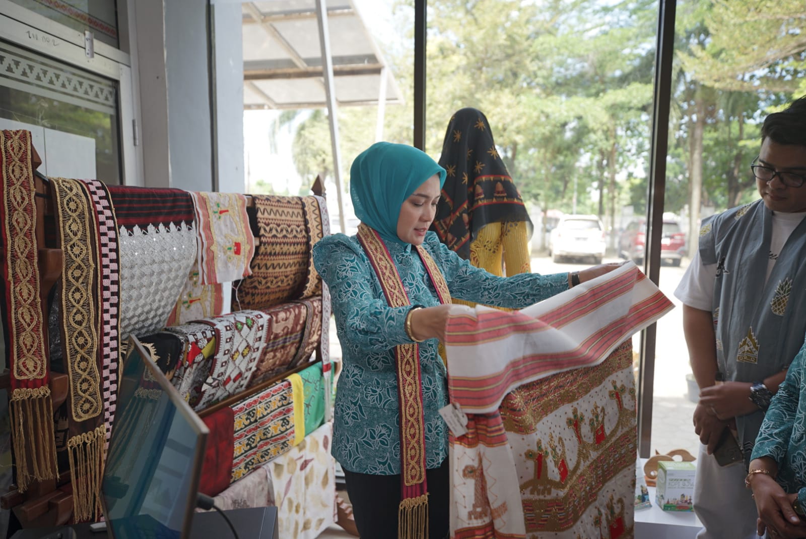 Ketua TP. PKK Provinsi Lampung, Purnama Wulan Sari, melakukan kunjungan kerja ke Kabupaten Lampung Tengah || Foto: Dinas Kominfotik Provinsi Lampung