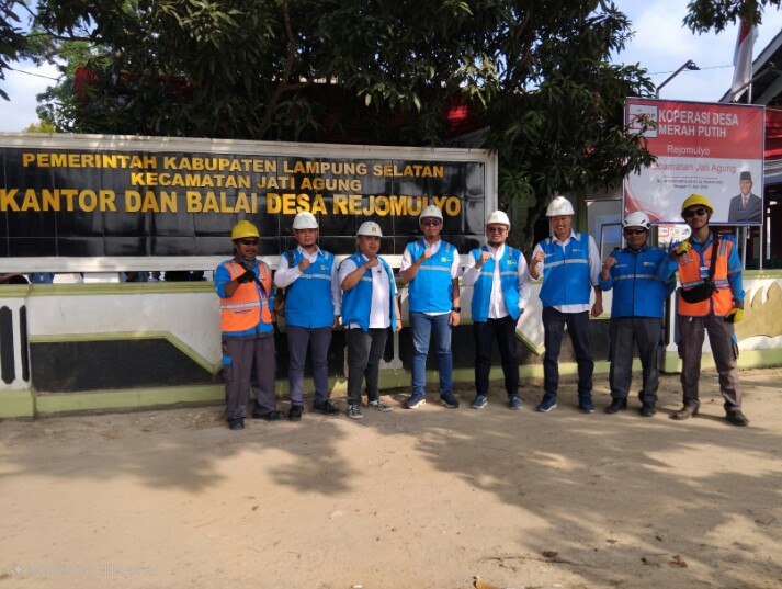 PLN UP3 Metro menunjukkan dukungan aktif terhadap penguatan ekonomi desa melalui partisipasi dalam peluncuran kelembagaan 80.000 Koperasi Merah Putih (KOPDES) yang digelar secara serentak dan daring dari Kabupaten Klaten, Jawa Tengah || Foto: PLN UP3 Metro