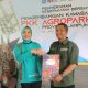 Ketua TP. PKK Provinsi Lampung, Purnama Wulan Sari Mirza, melakukan Penyerahan Kesepakatan Bersama Pengembangan Kawasan PKK Agropark Provinsi Lampung || Foto: Dinas Kominfotik Provinsi Lampung