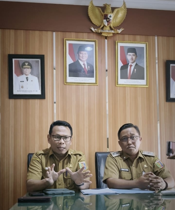 BKD Provinsi Lampung dan Diskominfotik Provinsi Lampung menyampaikan keterangan pers resmi terkait Pelaksanaan Pengangkatan PPPK di lingkungan Pemprov Lampung Tahap I Tahun Anggaran 2024 || Foto: Dinas Kominfotik Provinsi Lampung
