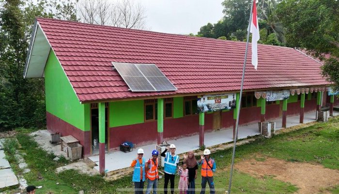 Terangi Negeri, PLN Hadirkan Perdana SuperSUN di Pulau Tabuan Lampung