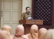 Sekdaprov Lampung, Marindo Kurniawan saat membuka kegiatan Musyawarah Provinsi (MUSPROV) ke-5 Dharma Wanita Persatuan Provinsi Lampung || Foto: Dinas Kominfotik Provinsi Lampung