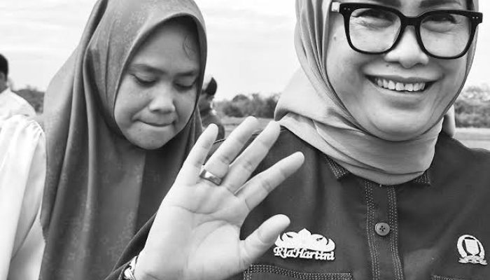 Ria Hartini, Pemimpin DPRD Kota Metro yang Menyatu dengan Warga: “Saya Ini Hanya Perpanjangan Tangan”