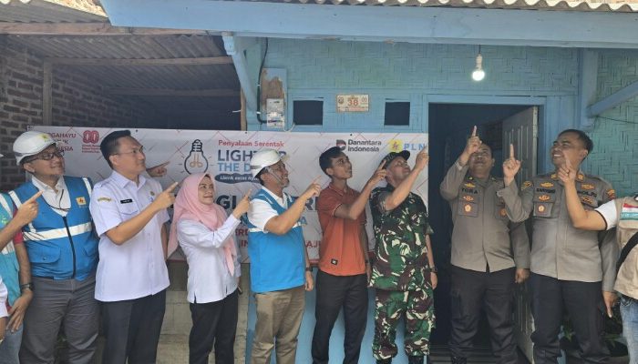 Kado Hari Pelanggan Nasional, Selama 5 Tahun 600 KK Prasejahtera di Lampung Dapat Sambungan Listrik Gratis PLN